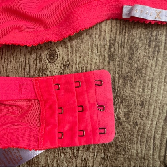 Fenty X Savage Hot Pink Printed Bra Size 38DD - Picture 5 of 6